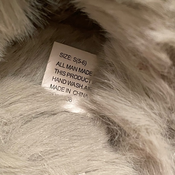 Very cute Nicole Miller slippers - Picture 10 of 10